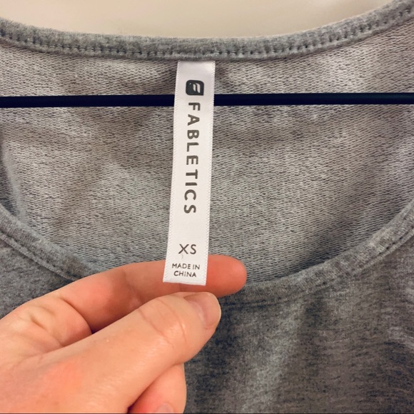 Fabletics crop top - Picture 3 of 7